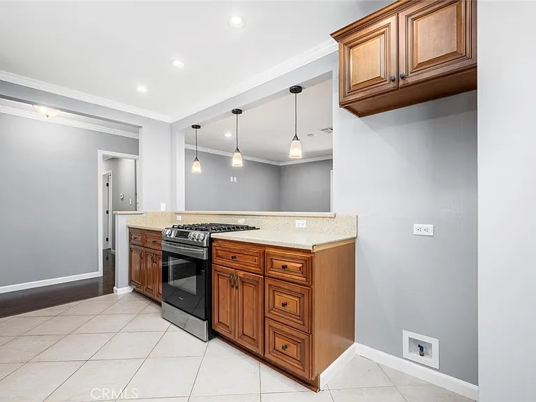 5818 Woodruff Ave — Photo 5
