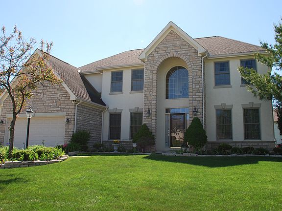2nd image of 8059 Saybrook Dr