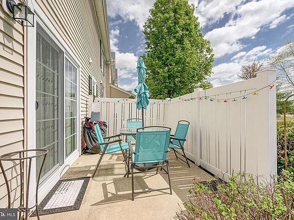 5th image of 2403 LEXINGTON MEWS