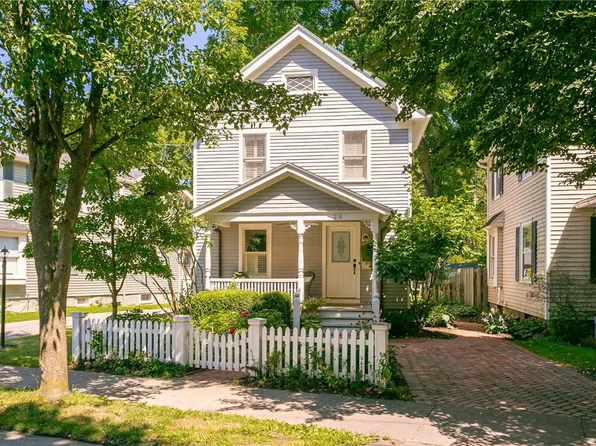 28 Boughton Ave, Pittsford, NY 14534