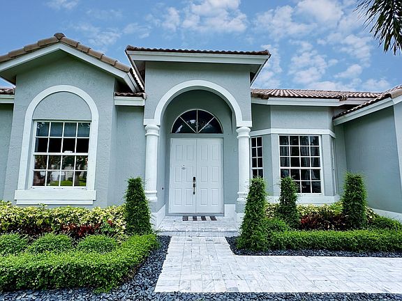 4th image of 5181 NW 50TH Terrace