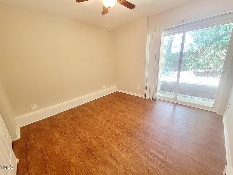1422 Scales St #G — Photo 18
