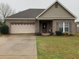 114 Brookstone Ct, Headland, AL 36345
