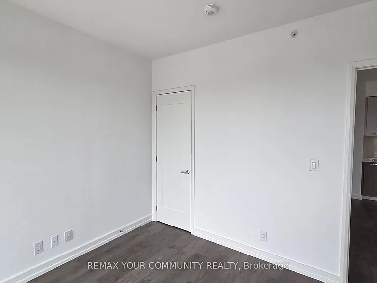 75 James St S #2610 — Photo 12