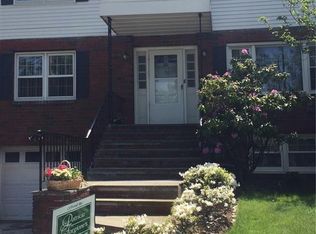 82 Highland Ave, Eastchester, NY 10709