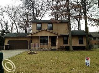 4665 Vandalia St, Commerce Township, MI 48382