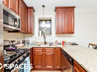 2214 N Seeley Ave #1, Chicago, IL 60647