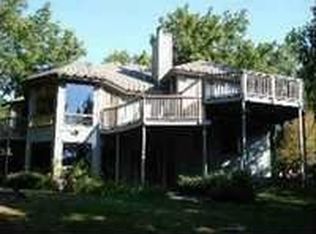 9463 N Arrowhead Shores Rd, Edgerton, WI 53534