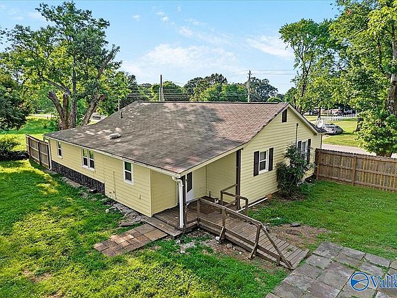 5th image of 530 Hurricane Rd