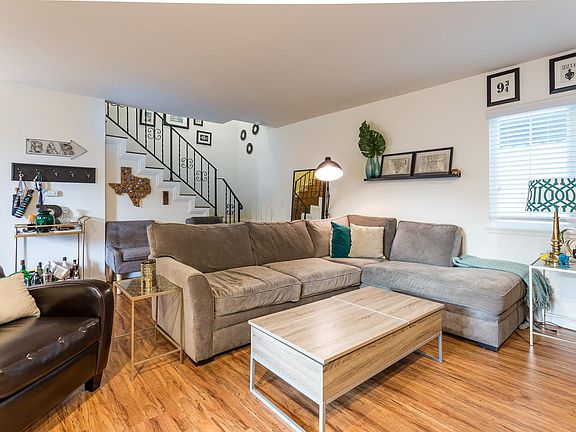 5th image of 505 Acacia Ave #1/2