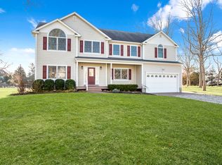4340 Ole Jule Ln, Mattituck, NY 11952