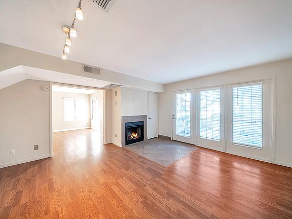3rd image of 4901 S Calle Los Cerros Dr Unit 121
