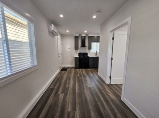 20250 Vanowen St, Winnetka, CA 91306