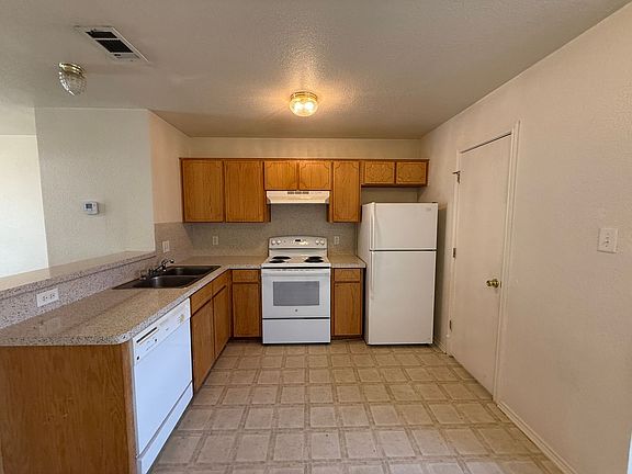 4th image of 4405 Abigail Dr APT A