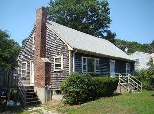 221 Buckwood Dr, Hyannis, MA 02601