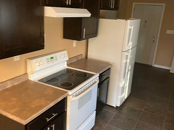 5th image of 2404 S 13th St