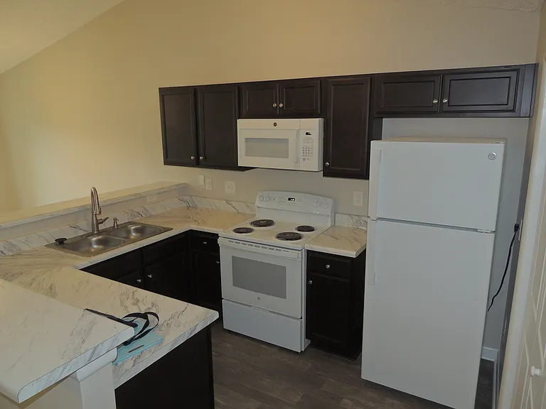 6748 Willowbrook Dr #9-1 — Photo 7