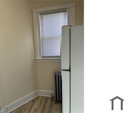 3rd image of 5942 Summer St