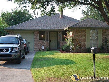 1st image of 569 Greenwood Dr