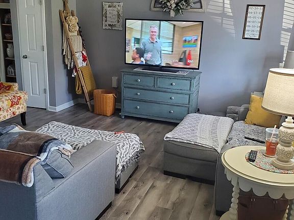 5th image of 437 Kevin Dr