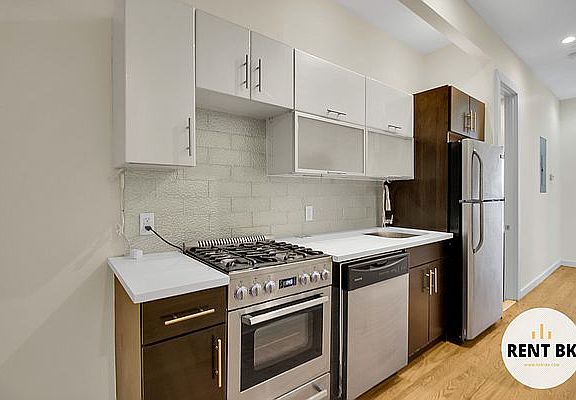 2nd image of 690 Prospect Pl #2ER