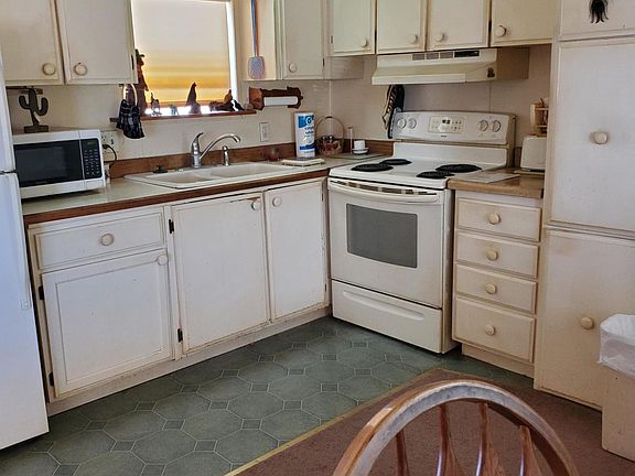 4th image of 33613 N 224th Ln