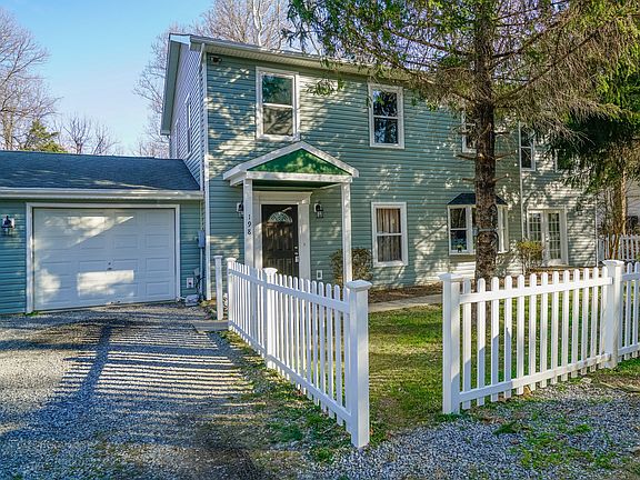 2nd image of 198 Mountain View Dr