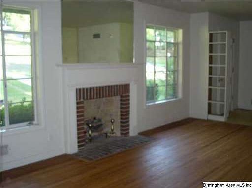 5th image of 1604 Granville Ave
