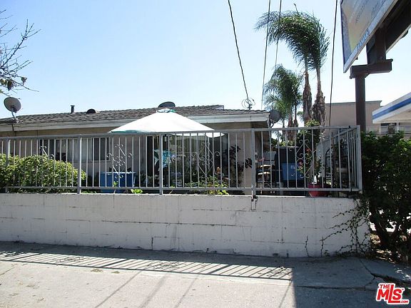2nd image of 3938 W 108th St