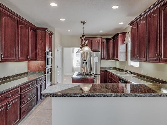 3rd image of 1839 Prairie Clover Dr
