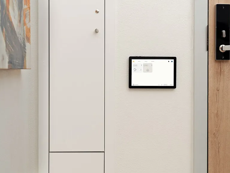 E-butler delivery cabinet
