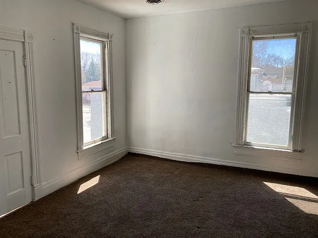 315 W Koenig St #1/2 — Photo 5
