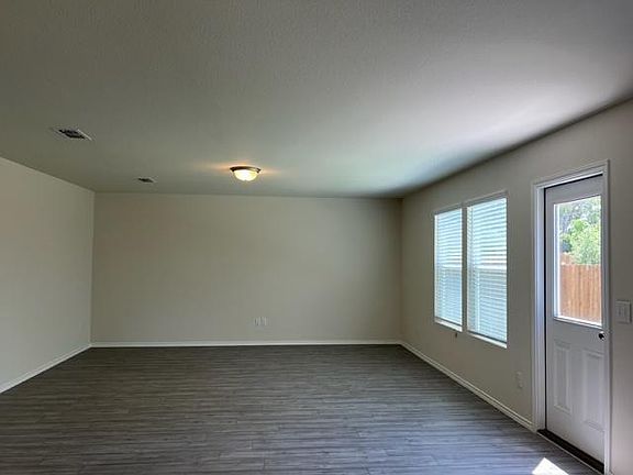 5th image of 4645 Greyberry Dr