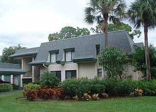 2nd image of 714 Wildwood Ln