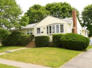 30 Raylen Ave, Peabody, MA 01960