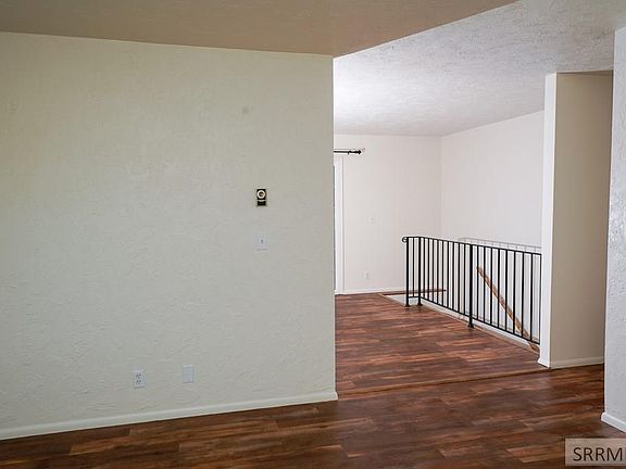 4th image of 888 Chantilly Ln