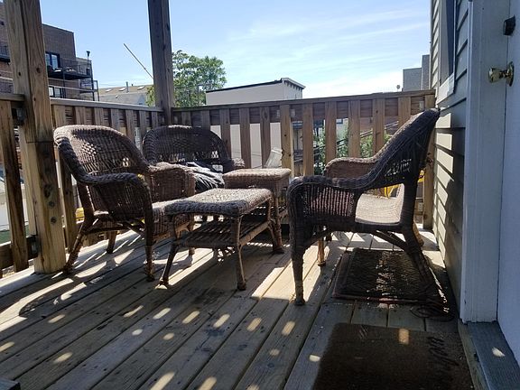 4th image of 3351 N Kenmore Ave #4