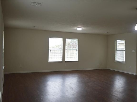 4th image of 22335 Queenbury Hills Dr