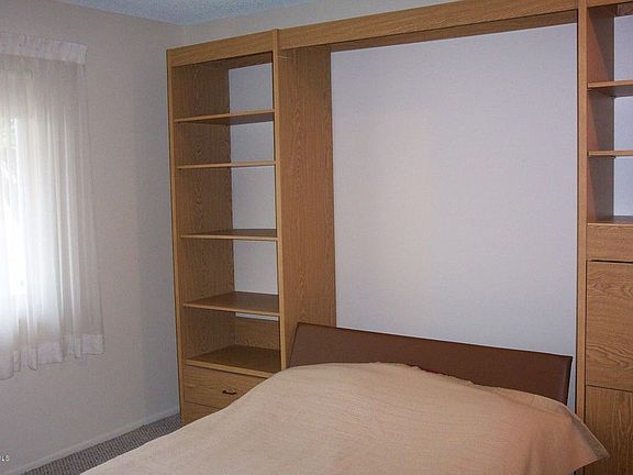 4th image of 10627 W Saratoga Cir