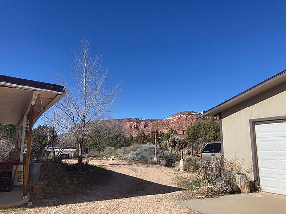 2nd image of 748 W Rider Dr