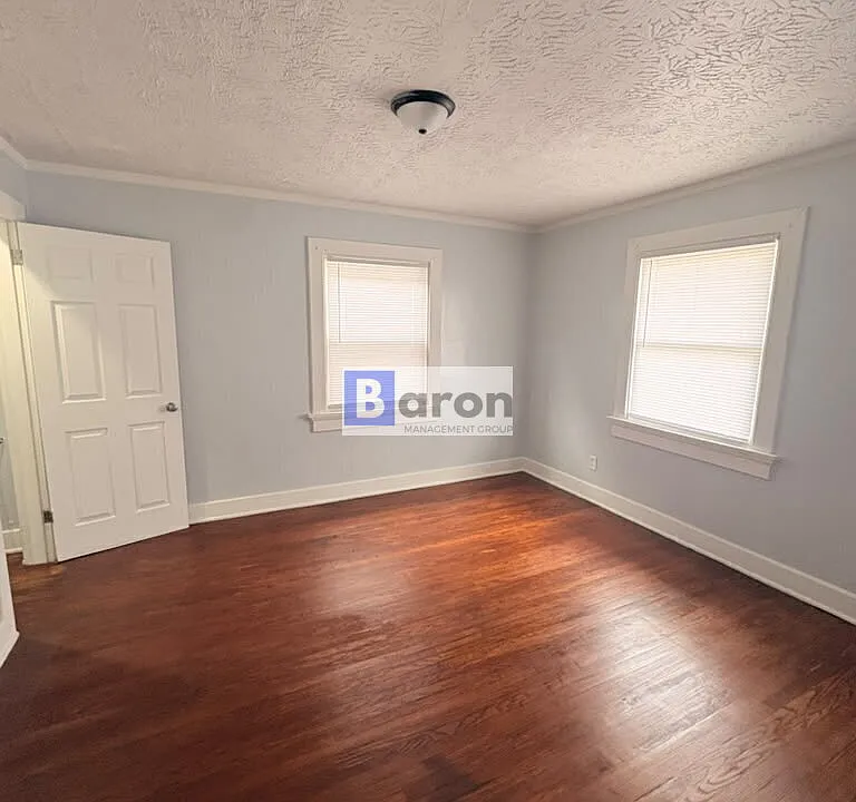 152 Victor Ave