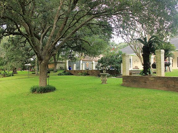 4th image of 5002 Magnolia Ln
