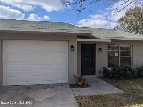 152 E Towne Pl