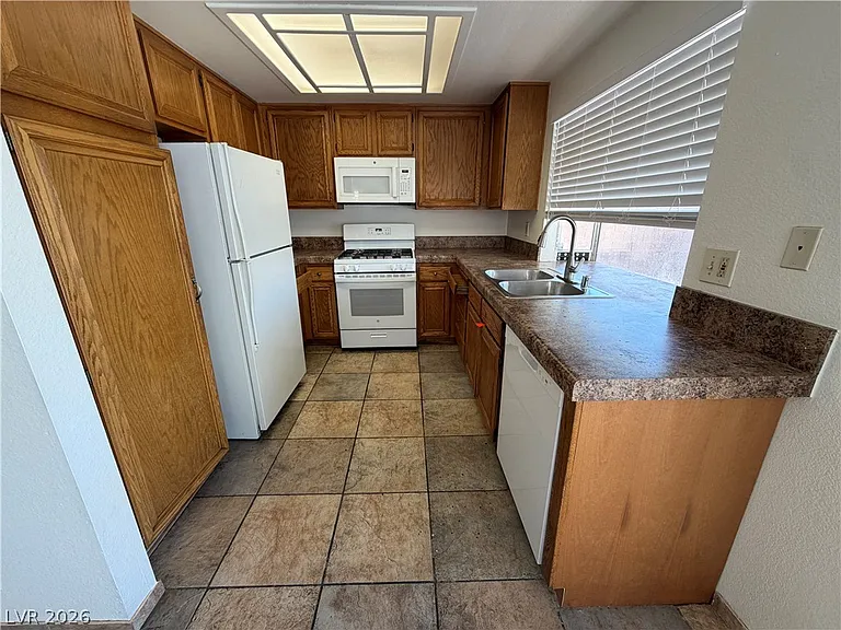 9509 Swan Bay Dr — Photo 22