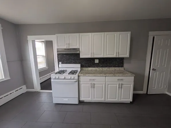 129 Sage Ave #O2r, Bridgeport, CT 06610