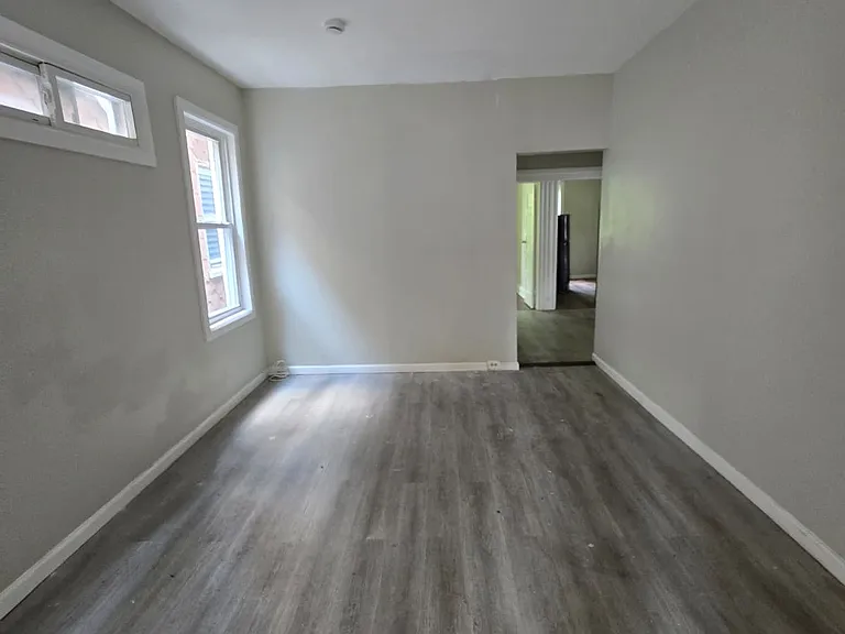 76 Eaton Pl #2A — Photo 5