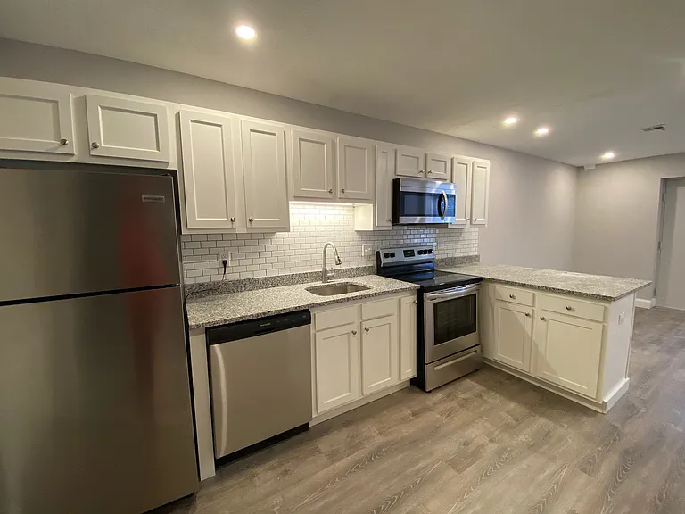The Residences at the Falls — Photo 37