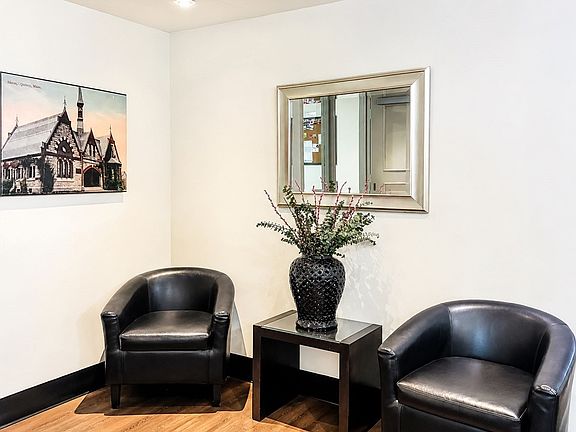 4th image of 1025 Hancock St Unit 2P
