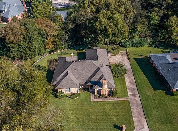 2nd image of 14 Mullaney Dr