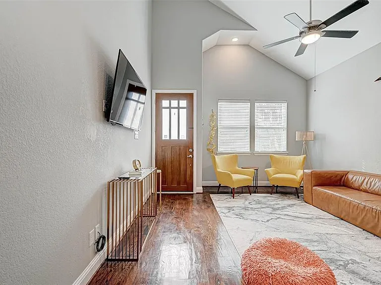 5411 Camaguey St — Photo 4